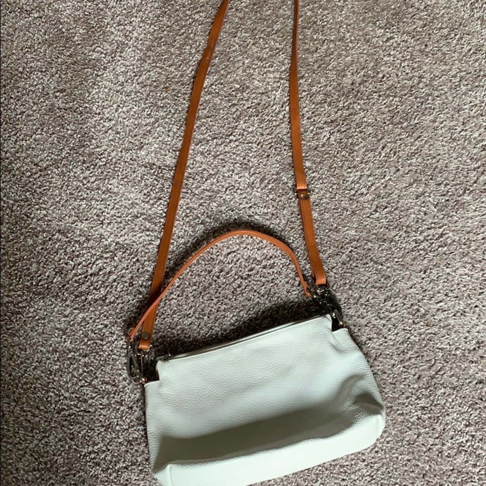 PRETTY White leather crossbody